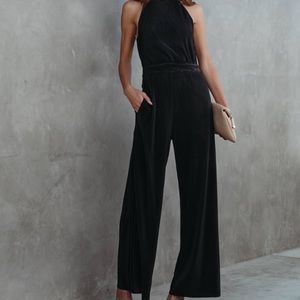 VICI | Naya Pocketed Plisse Jumpsuit